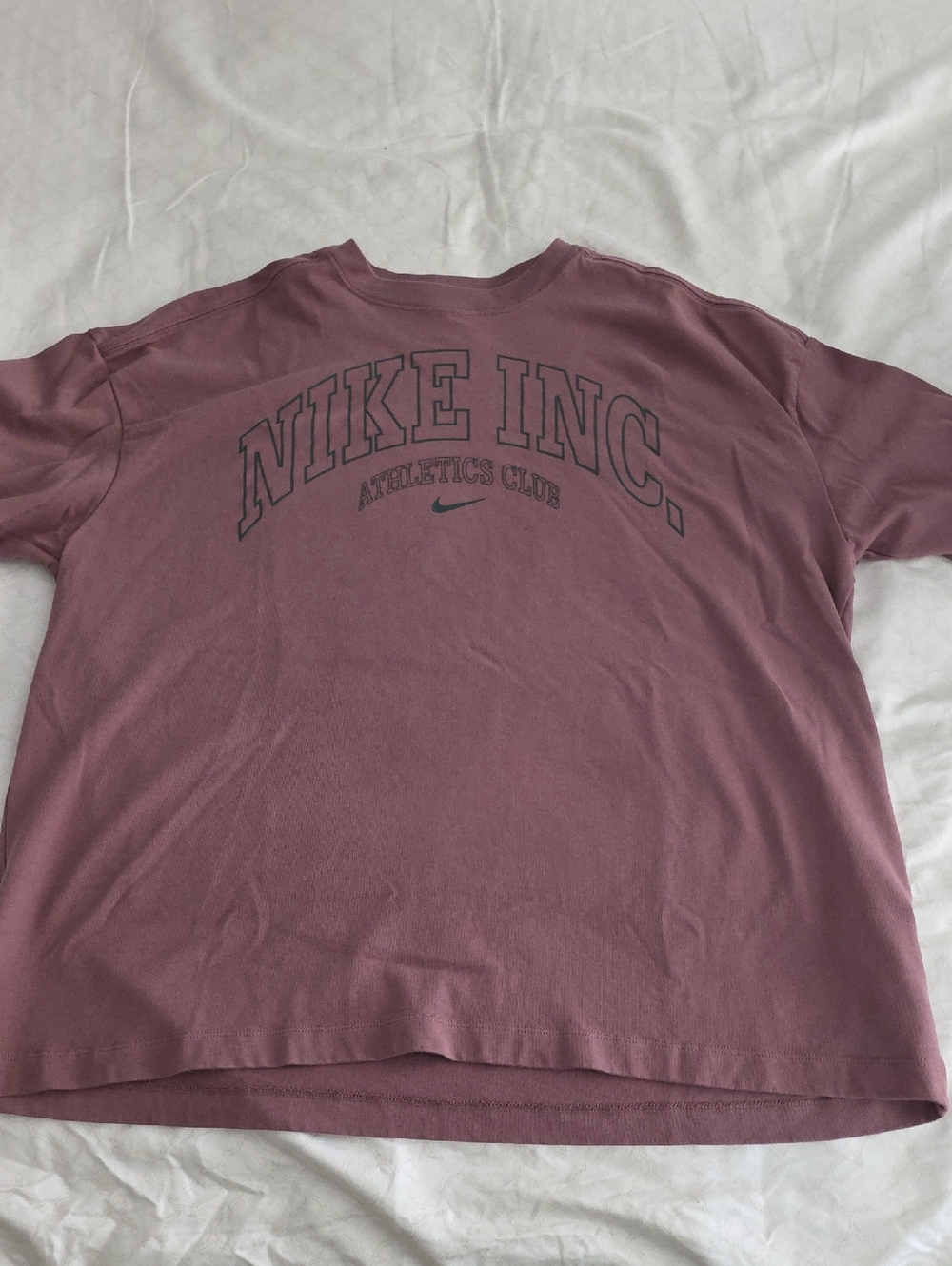 Nike Men's Mauve Short-Sleeve Logo Tee